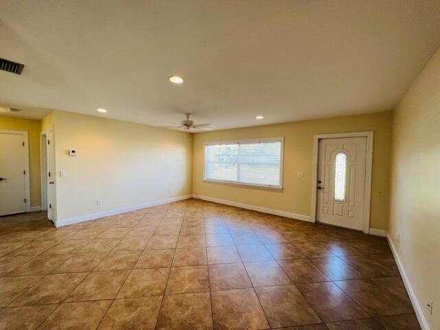 11184 Median Street — Photo 3