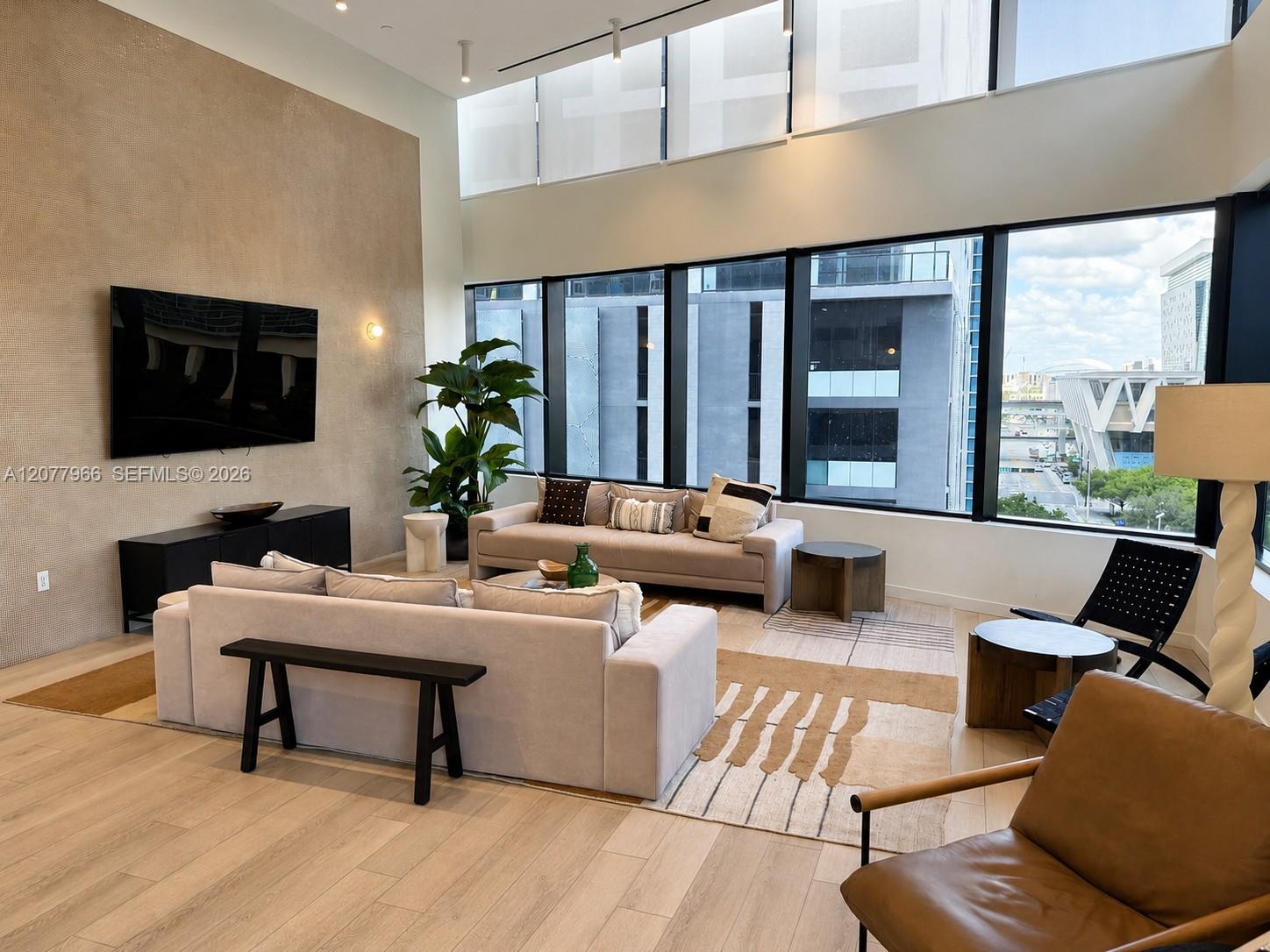 225 N Miami Ave # 2810, Miami FL 33128