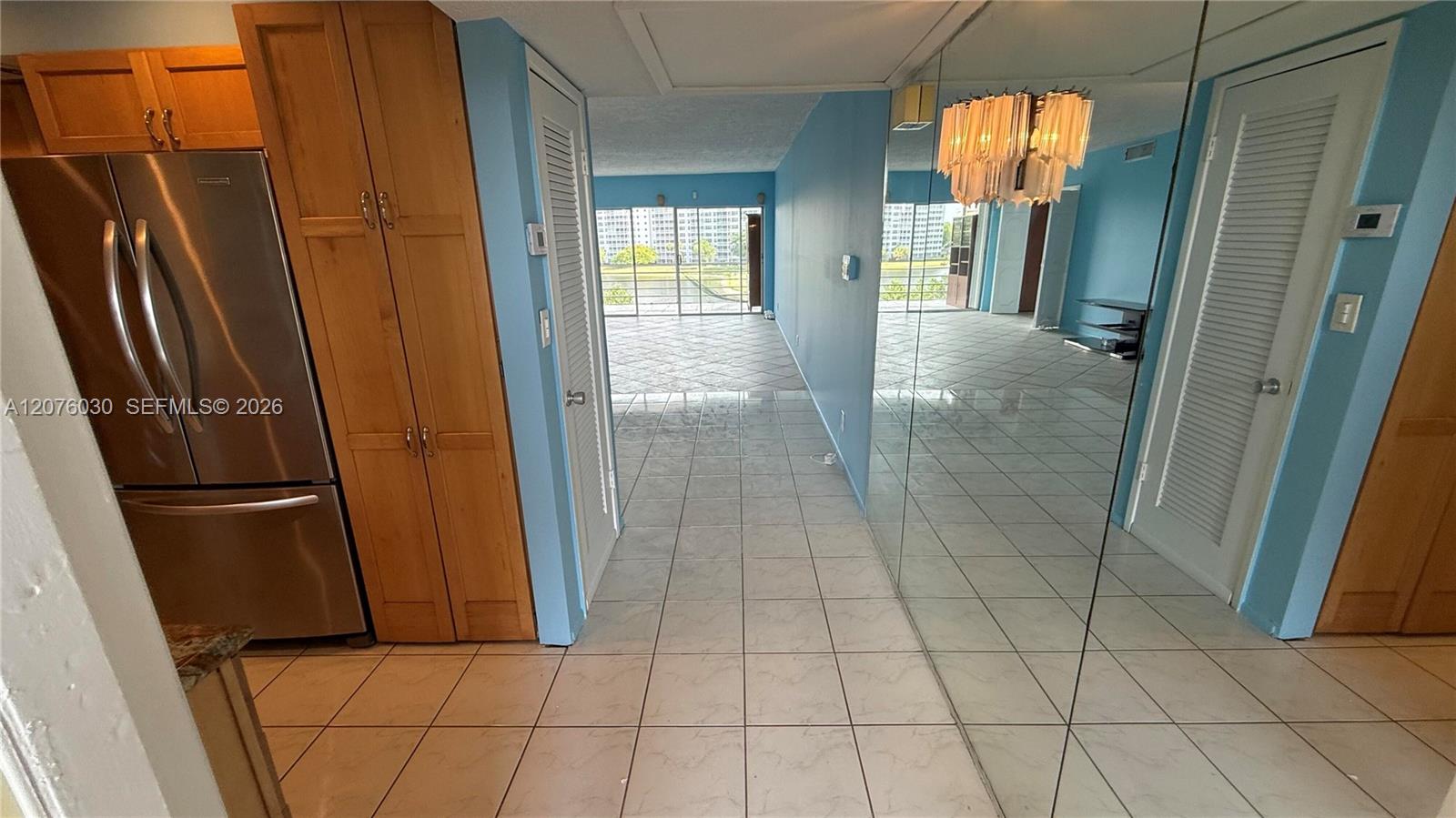 2751 N Palm Aire Dr # 502 — Photo 3